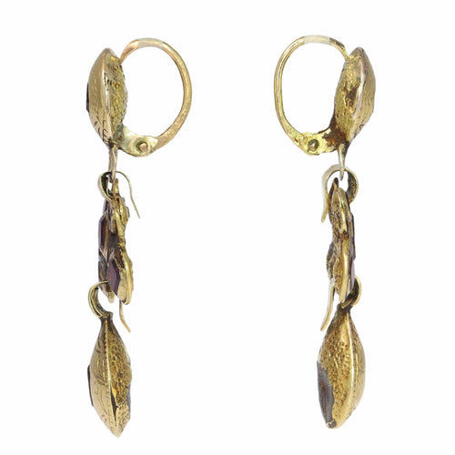 Boucles d'oreilles Boucles d'oreilles baroques ibériques, vers 1750 – Rares survivantes en or 18 carats avec grenats 58 Facettes 25115-0315