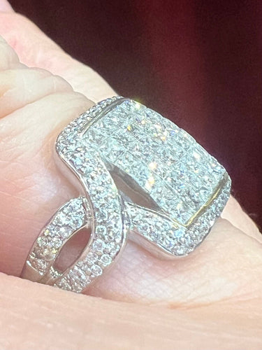 Bague 51 Bague Or blanc Diamants princesse 58 Facettes 2640 A