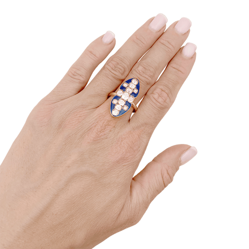 Bague 57 Bague "marquise" or jaune, diamants, émail. 58 Facettes 34675