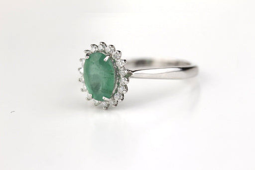 Ring 55 Marguerite Emerald Ring 58 Facettes