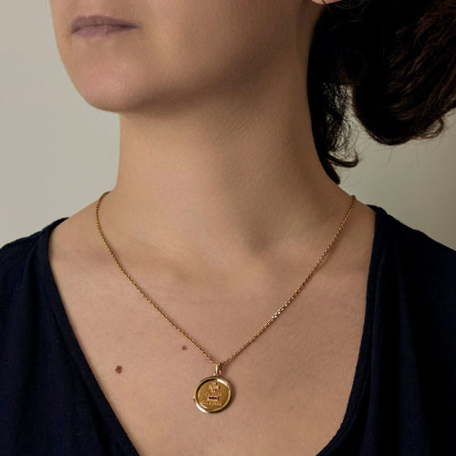 Pendentif Augis Pendant en Or jaune 18k 58 Facettes THI0820