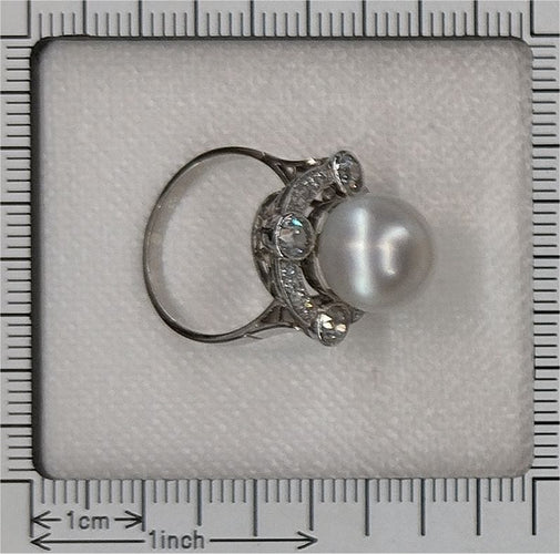 Bague Art déco en perles et diamants des années 1920 : une déclaration d'élégance intemporelle