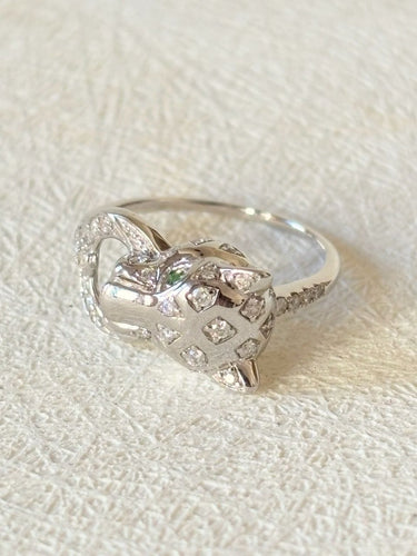 Bague 52 Bague Panthère en or blanc et diamants 58 Facettes WC-2025-2325