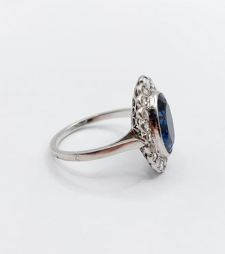 Bague 56.5 Bague marguerite antique, Platine, saphir synthétique et diamants taille roses (circa 1910) pompadour 58 Facettes A05897