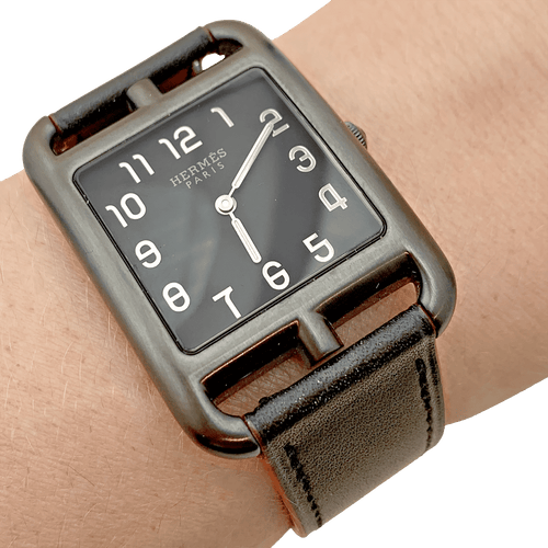 Montre Montre Mixte Hermès, "Cape Cod Shadow, acier noirci, cuir. 58 Facettes 34546