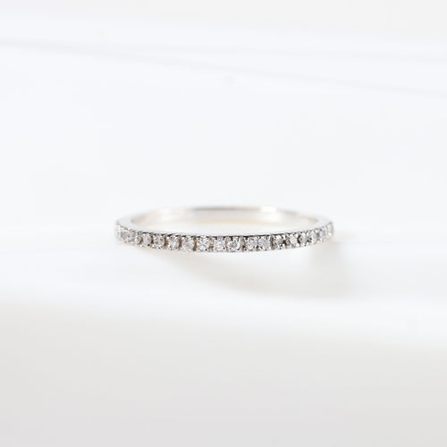 Bague 54 Alliance demi-éternité en or blanc sertie de diamants taille brillant 58 Facettes J020000129