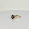 Bague Bague en or jaune avec spinelle naturelle ovale violette 58 Facettes 2504088