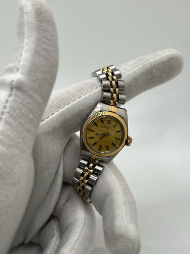Montre Rolex Oyster Perpetual 26 Lady Jubilee 26 mm 58 Facettes