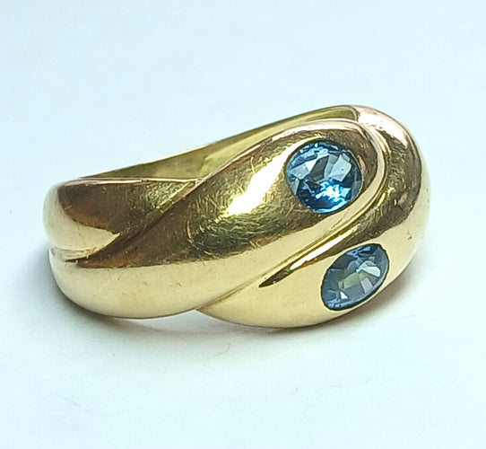 Bague 55 Bague serpentine ornée de deux saphirs bleu ciel 58 Facettes 593/1