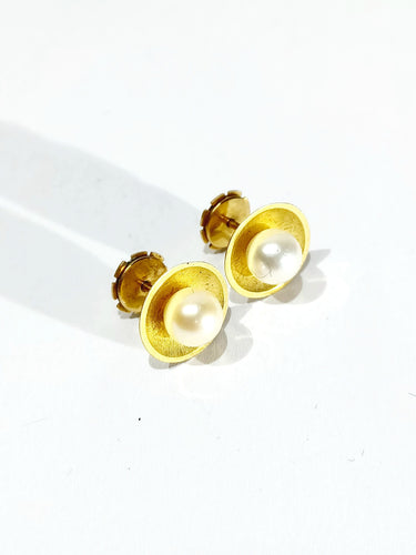 Boucles d'oreilles Paire de boucles d’oreilles or jaune et perles 58 Facettes