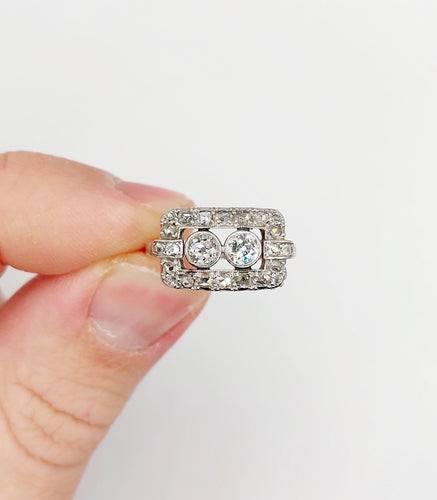 Bague 55 Bague tank art déco en or blanc 18k et diamants taille ancienne 58 Facettes A06328