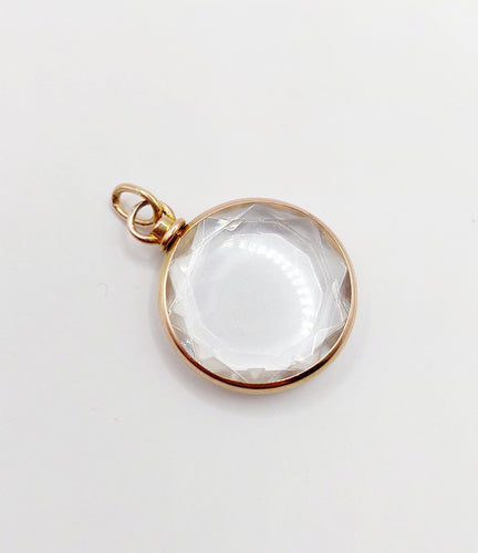 Pendentif Pendentif porte-photo reliquaire or jaune, verre facetté (circa 1900) 58 Facettes A06213