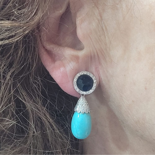 Boucles d'oreilles Boucles d'oreilles en or blanc 18 carats serties de saphirs, de turquoises et de diamants 58 Facettes PE173PE174