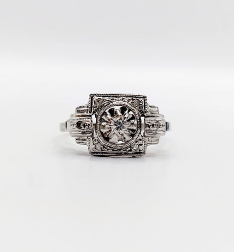 Bague 55.5 Bague Tank Art Déco or blanc, diamants et monture géométrique (circa 1920) 58 Facettes A06221