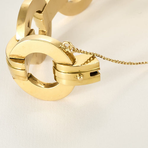 Bracelet Elegant Bracelet en or jaune à maille géométrique 58 Facettes MEL0036