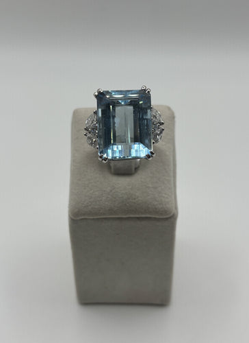 Bague 54 Bague aigue-Marine diamants 58 Facettes