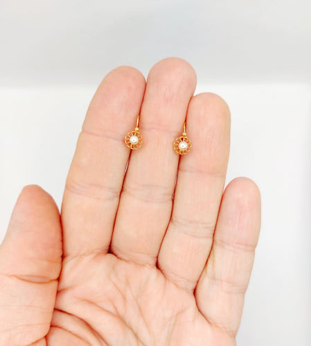 Boucles d'oreilles Boucles d’oreilles dormeuse en or rose 18k et perle (circa 1900) 58 Facettes A02617