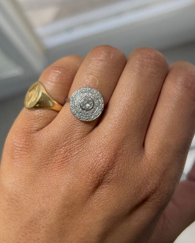 Bague 52 Bague Cible Art déco en platine et diamants 58 Facettes