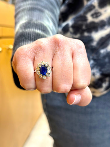 Bague 55 Bague en or saphir de Ceylan non chauffé et diamants 58 Facettes