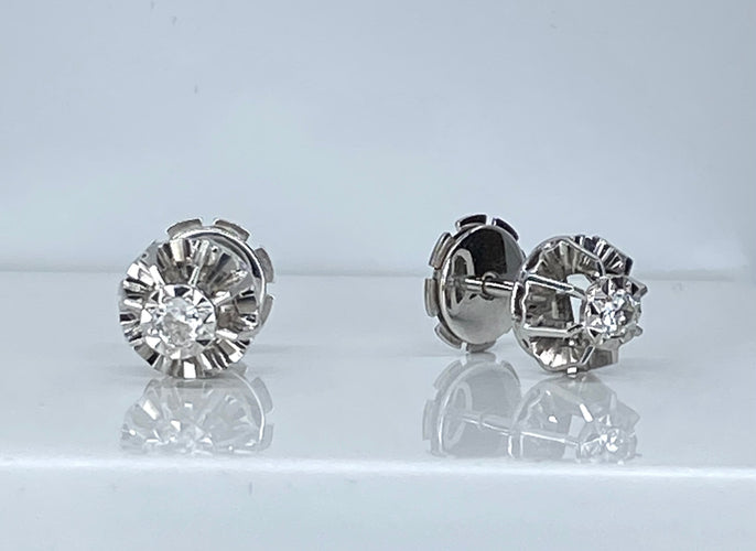 Paire de boucles d’oreilles or blanc et diamants