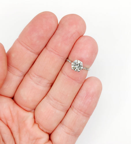 Bague 48 Bague solitaire art déco, platine et diamants 58 Facettes A05538