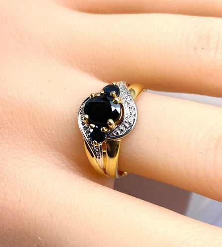 Bague 54 Bague jonc en or jaune en saphirs et diamants 58 Facettes AB575