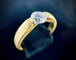 Bague 59.5 Bague solitaire or jaune sertie d'un diamant de 0,84 carat 58 Facettes