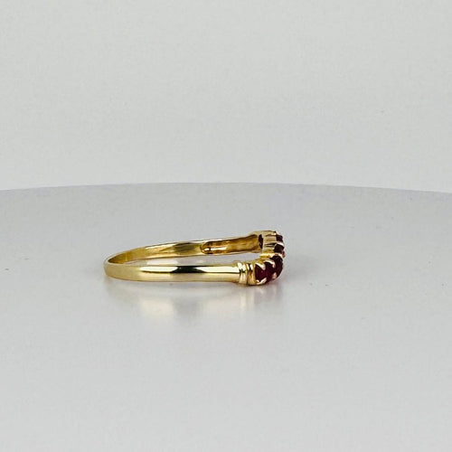 Bague Bague vintage à chevrons ornée de rubis 58 Facettes 2505007