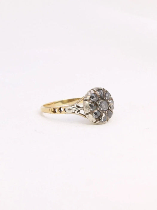 Bague 57 Bague marguerite ancienne, diamants taille rose 58 Facettes J306