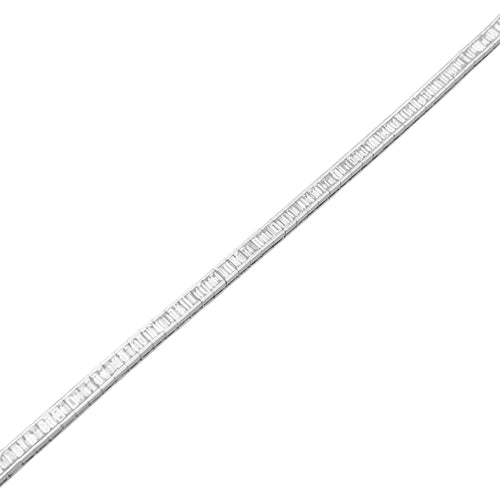 Bracelet Bracelet ligne, or blanc et diamants taille baguette. 58 Facettes 34841