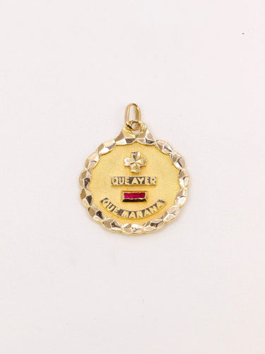 Pendentif Médaille amour Augis espagnole Mas que ayer Menos que manana or jaune rubis 58 Facettes J516