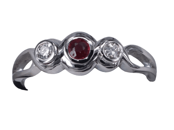 Bague 54.5 Bague 3 pierres Rubis et Diamants en or blanc 58 Facettes BA-105