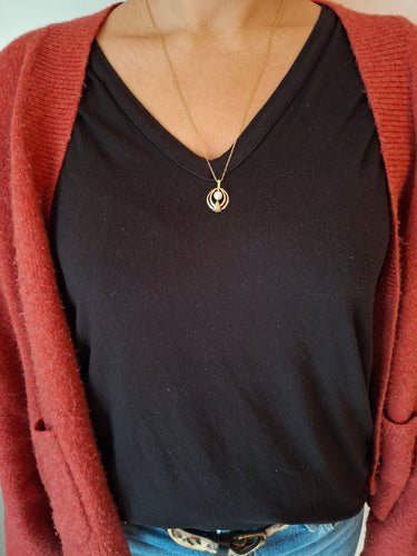 Pendentif Pendentif en or jaune 18 carats et perle 58 Facettes