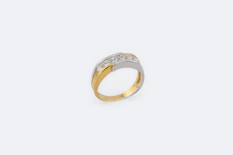Bague Oro Giallo / 16 Anello princess cut in oro giallo e oro bianco con diamanti 58 Facettes ANL44