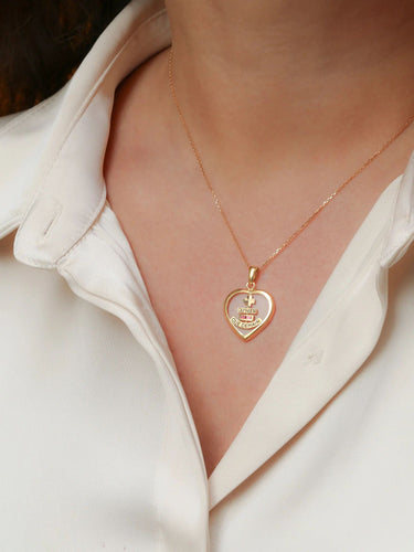 Pendentif Médaille amour Augis cœur en verre or et rubis, Plus qu’hier moins que demain 58 Facettes 922