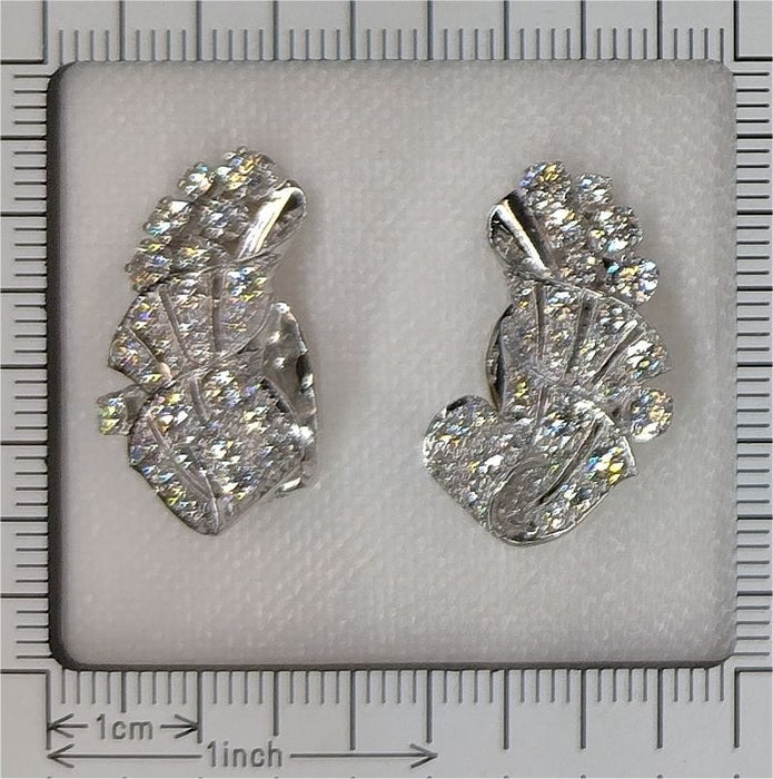 Boucles d'oreilles Élégants clips d'oreilles en diamant platine des années 1950 avec une touche Art déco 58 Facettes 24129-0371