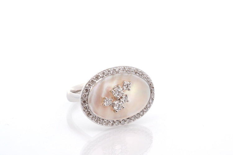 Bague 53 Bague diamants or blanc et nacre 58 Facettes 27517