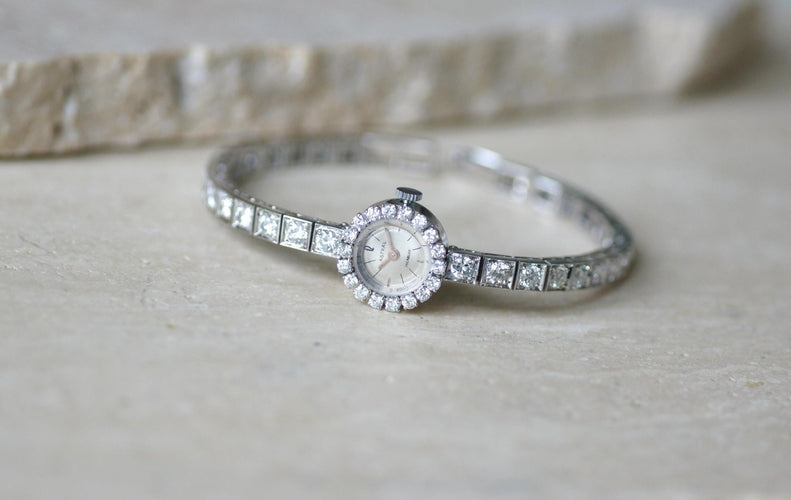 Montre Montre de Dame Astral Diamants sur Or Blanc Années 60 58 Facettes