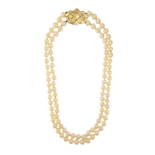 Collier de perles à deux rangs