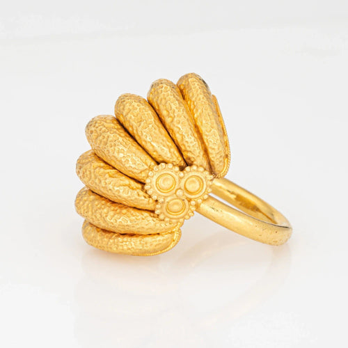 Bague Bague dôme cannelée Ilias Lalaounis taille 6 vintage en or 18 carats, grand bijou de cocktail 58 Facettes G13681