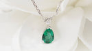 42cm necklace Pendant necklace in white gold, emerald and diamond 58 Facettes 32627