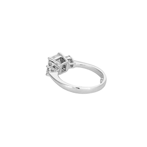 Bague 53 Solitaire trilogie or blanc, diamant princesse 1,50 carat. 58 Facettes