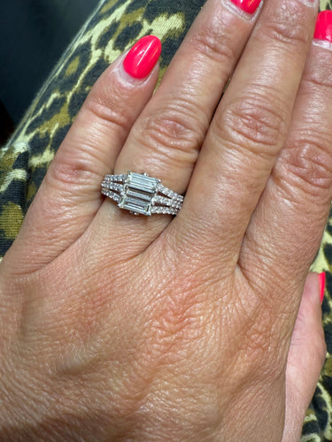 Bague 54 Bague Or blanc - Diamants baguette 58 Facettes 1.0000666/1