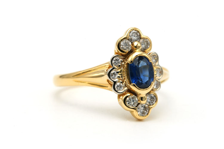 Bague 52 Bague contemporaine sertie d'un saphir et diamants taille brillant en or jaune 18 carats 58 Facettes 23234