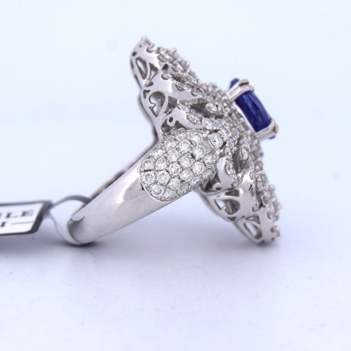 Bague en or blanc avec tanzanite et diamants