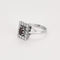Bague 53 Bague en or blanc, grenat almandin et diamants 58 Facettes SQU3590