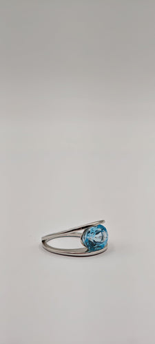 Bague 48 Bague en platine et topaze 58 Facettes 21002687