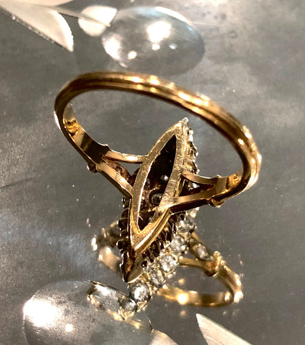 Bague Bague marquise or jaune et diamants 58 Facettes