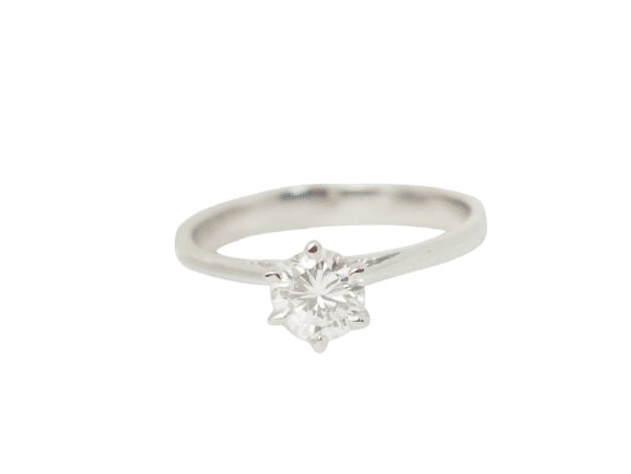 Bague 52.5 Bague solitaire en or blanc et diamant 0.58ct 58 Facettes 28293/31331