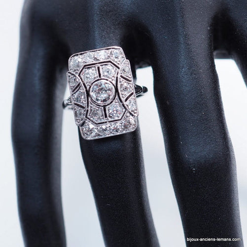 Bague Art Déco rectangulaire diamants